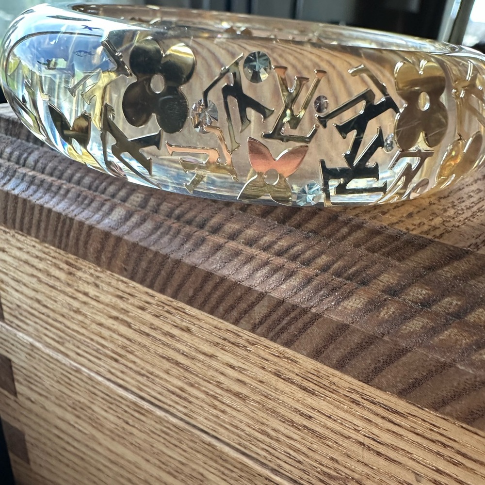 Gorgeous clear Louis Vuitton Inclusion Bracelet